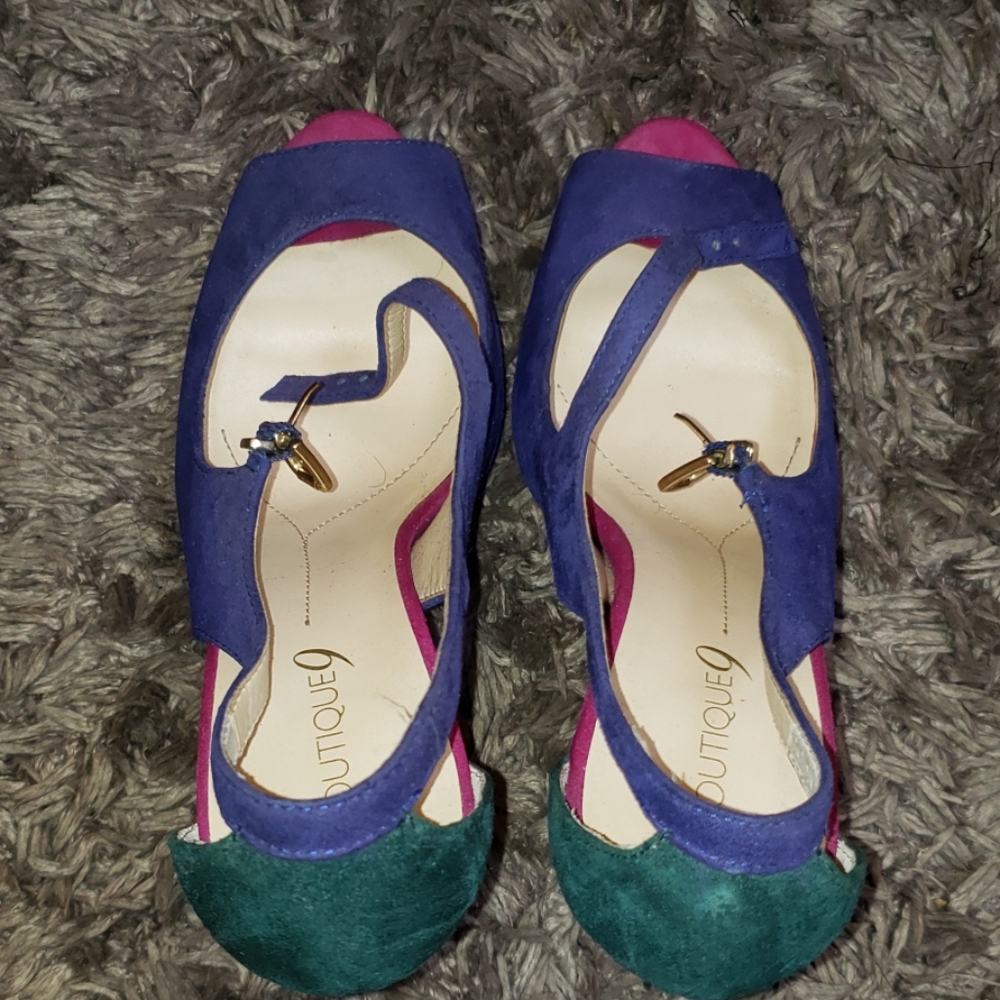 Heels - Picture 2 of 8